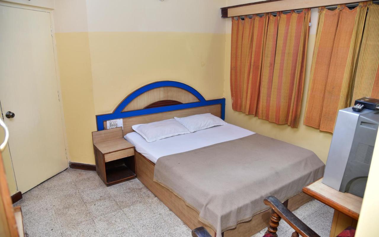 מלון S S Residency Sr Nagar Kanteerava Stadium Mallya Hospital Vfs Global Tech Park העיר בנגלור מראה חיצוני תמונה